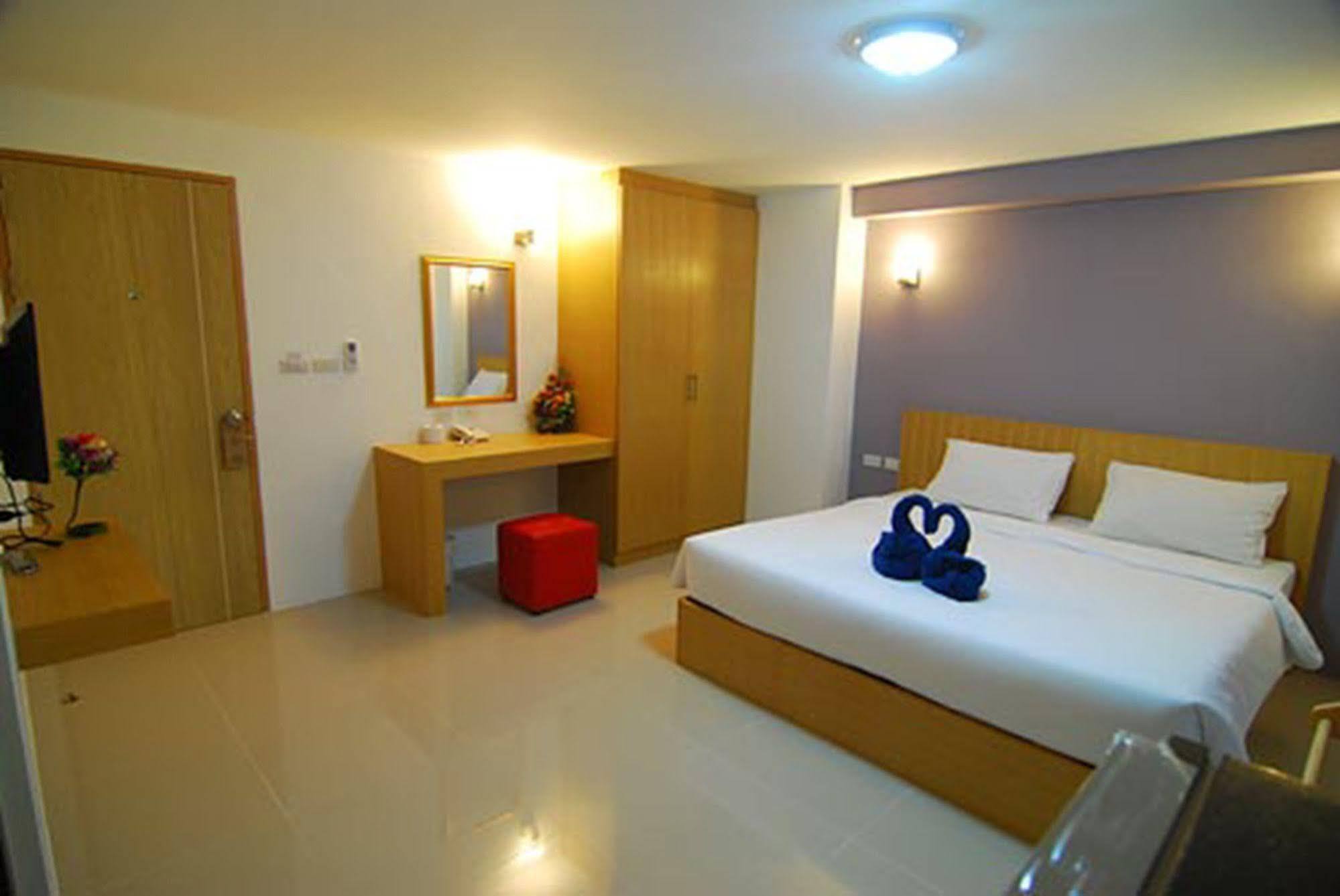 Leelawadee Naka Hotel Phuket Екстериор снимка